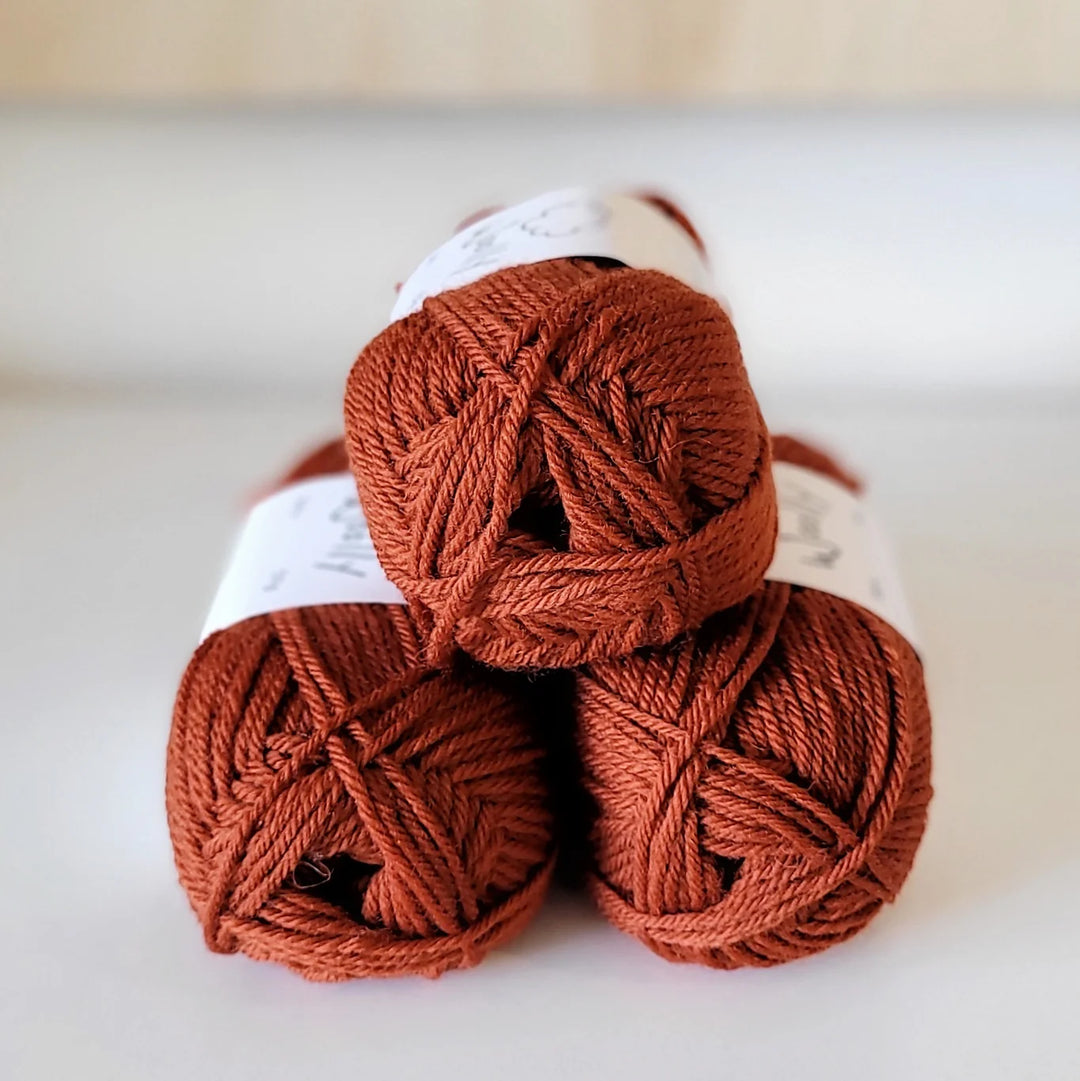 Woolly Yarn Co Woolly 8 Ply