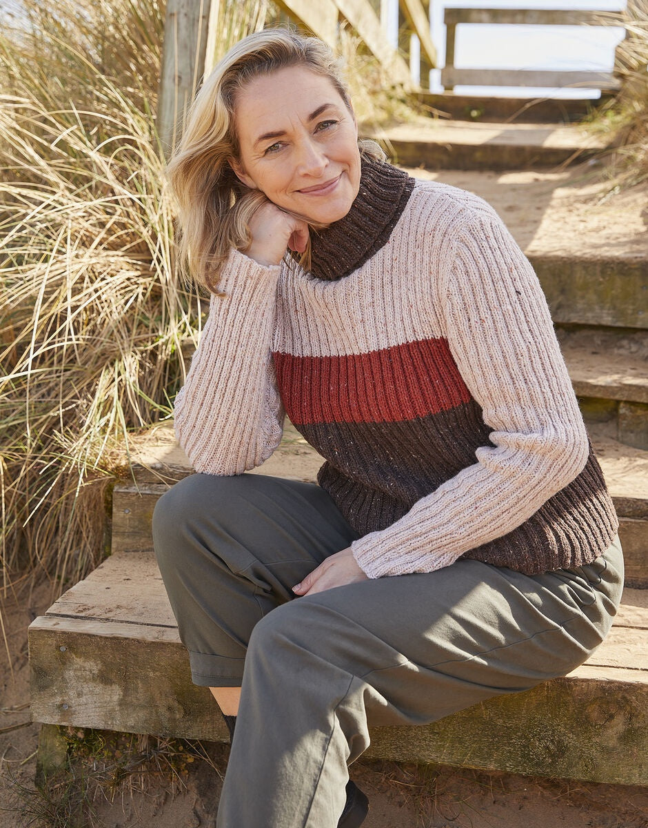 Sirdar Pattern 10698.