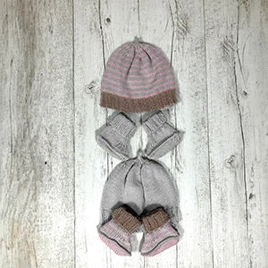 Alpaca Yarns Pattern 1571 Hat and Booties - (Baby 4ply)