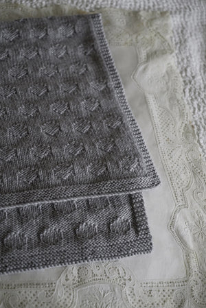 Baby Cakes Bc60 Polka Dot Blanket (8ply)