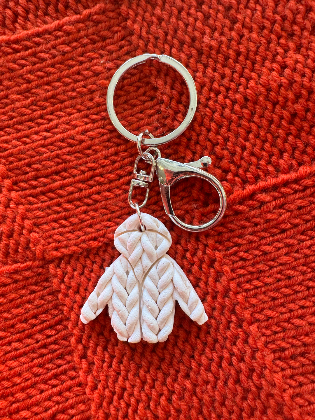 Knitty Kat hoodie key rings - white