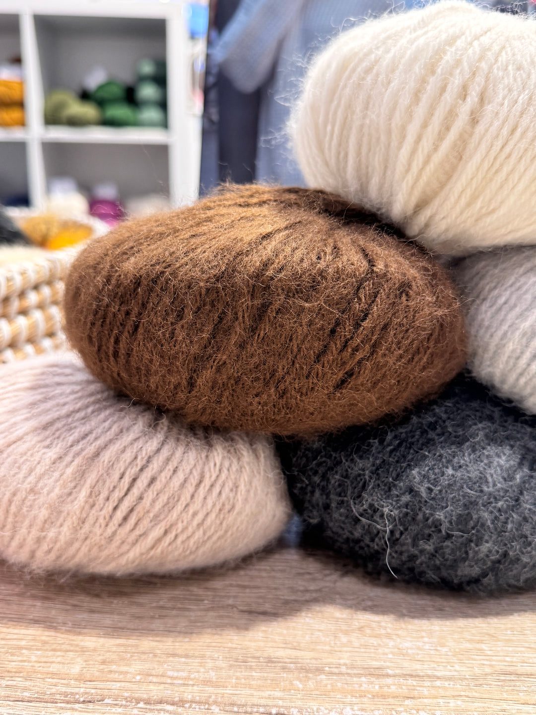 The Deep V Cardigan Kit (Crucci 2308)