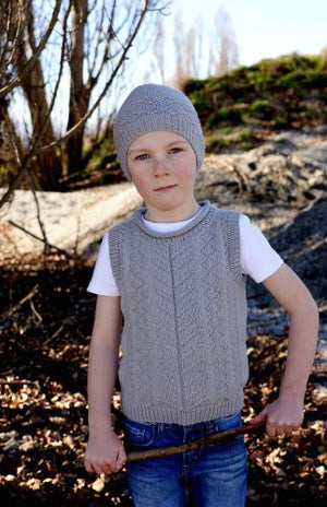 Little Cupcakes LF66 Bryn Vest and Hat - (8ply Child)