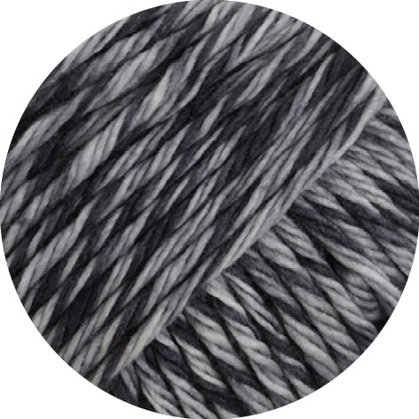 Close-up of gray Lana Grossa Vintage Chunky yarn at the Wool Shop NZ