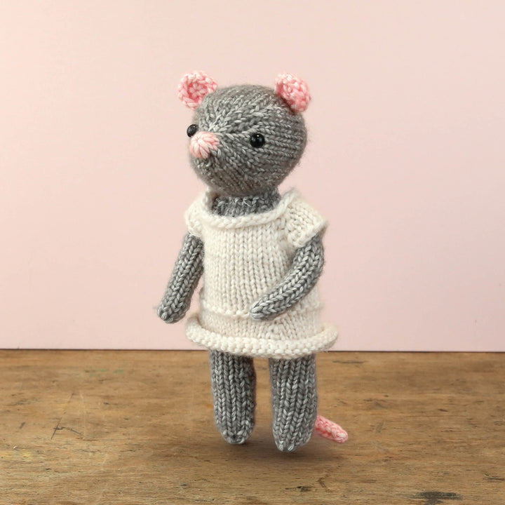 DIY Knitting Kit - Puck Mouse
