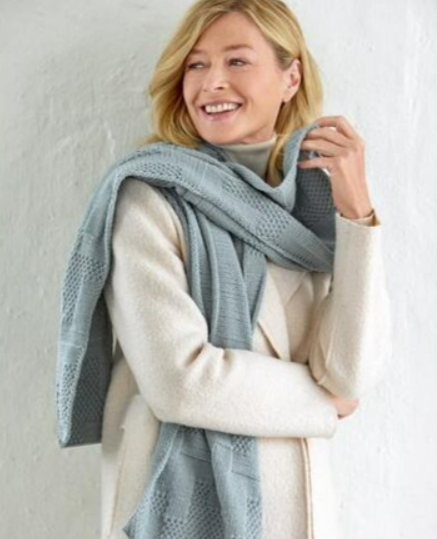 Shawl in 5 Ply Merino - Lana Grossa