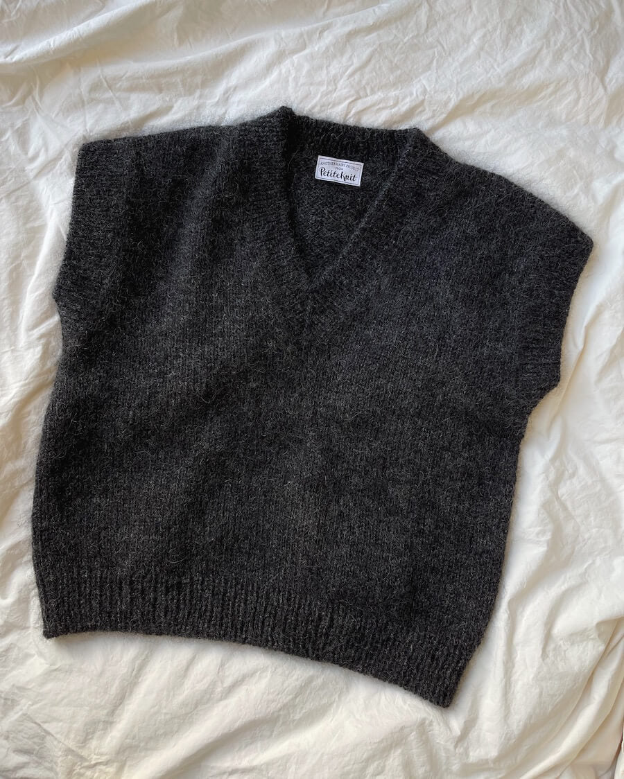 Weekend Slipover V-Neck Women's Petite Knit