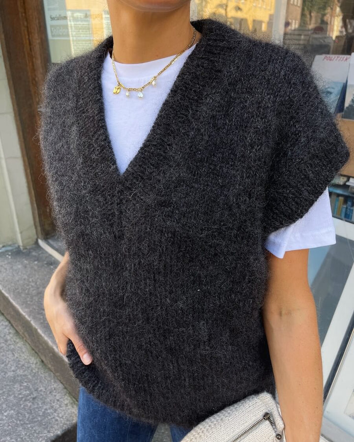 Weekend Slipover V-Neck Women's Petite Knit