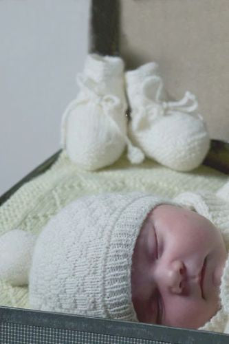 Baby Cakes Bc46 Sugar Plum Hat and Booties.