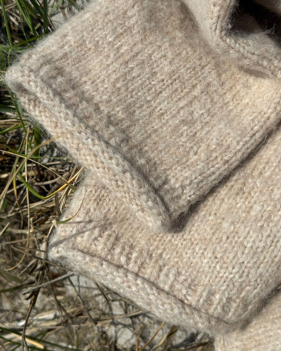 Cloud Sweater by Petite Knit - (4ply/Laceweight Adult)