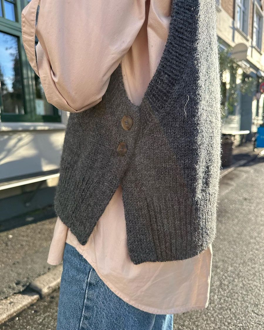 Lulu Slipover - (8ply Adult)