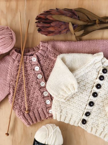 Touch Yarns Pattern 144 Muster Cardy 8 Ply.