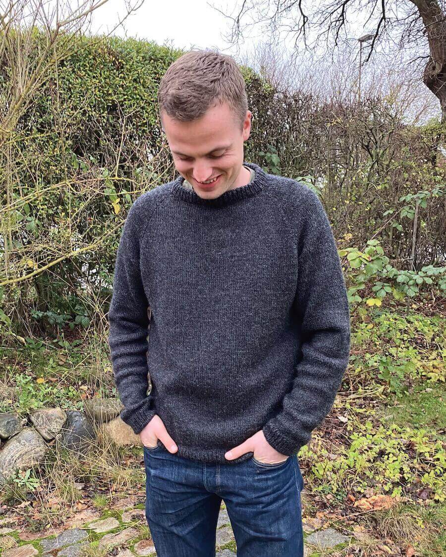 Hanstholm Sweater - Petite Knit (Men's 10ply)