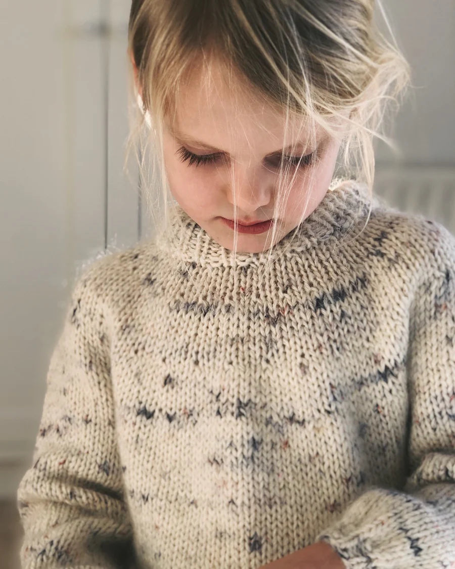 Novice Sweater Junior - Petite Knit Pattern (chlid)