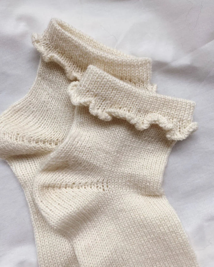 Ruffle Socks - Petite Knit (Woman)