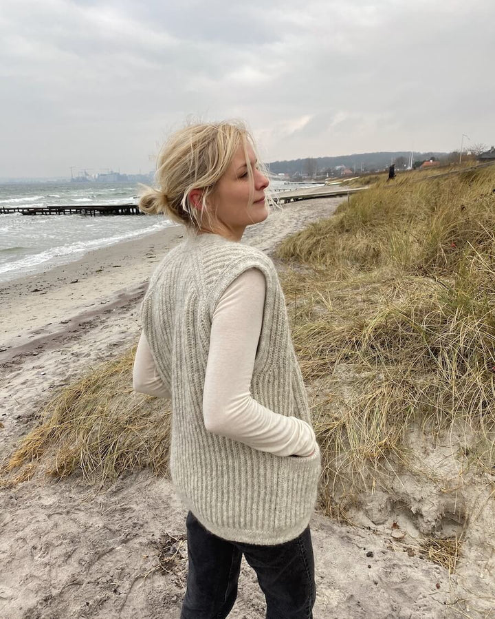 November Vest - (8ply)