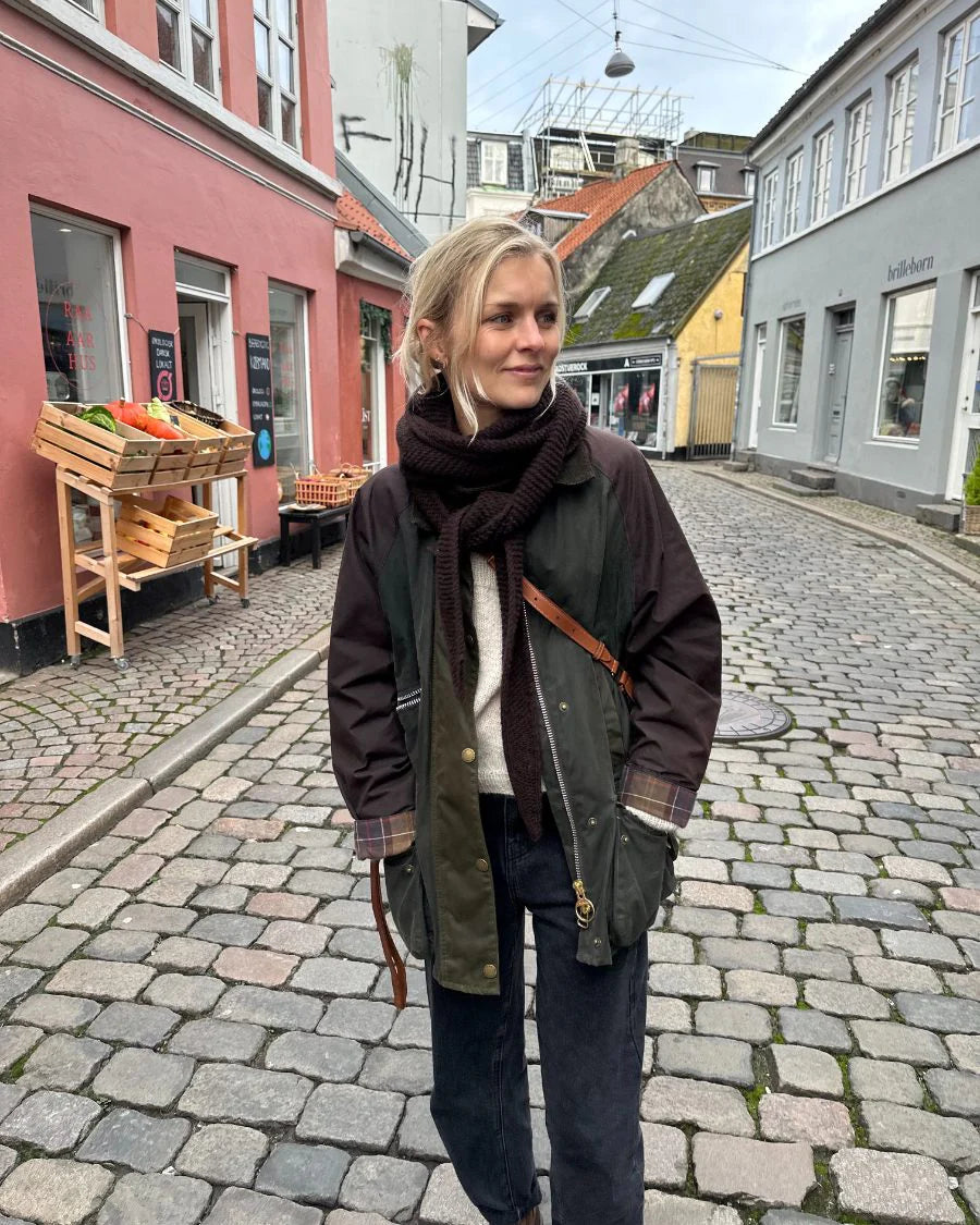 Sophie Shawl - Petite Knit Woman