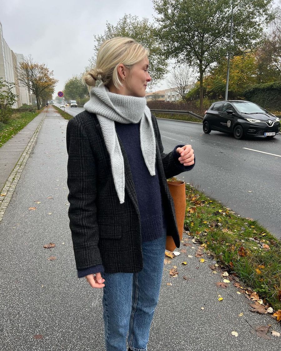 Sophie Shawl - Petite Knit Woman